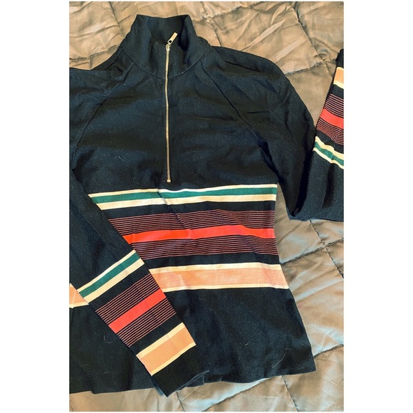 Open back Zip Workout Jacket - Picture 2 of 7